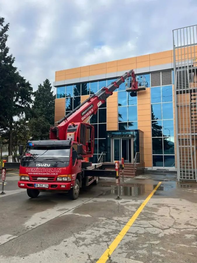 Demirbozan Pendik Tuzla Vinç Platform Kiralama